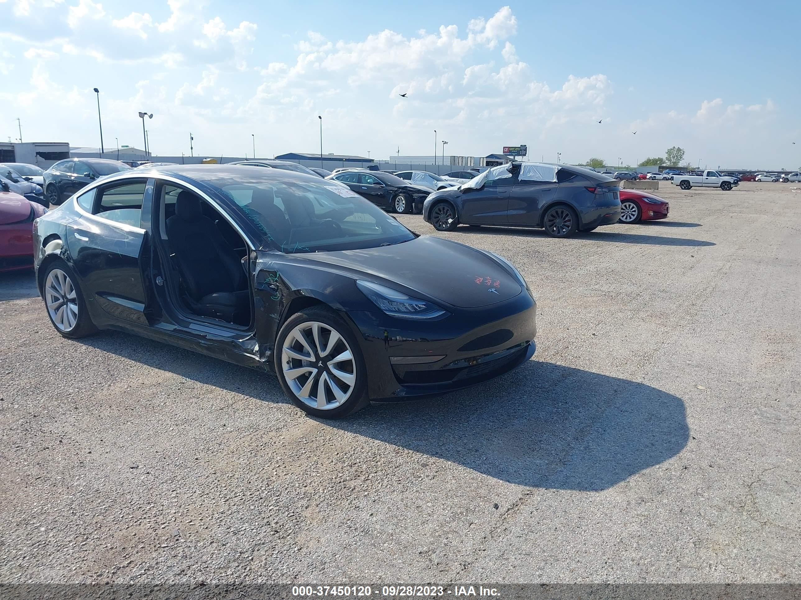 TESLA MODEL 3 2018 5yj3e1eb5jf090554