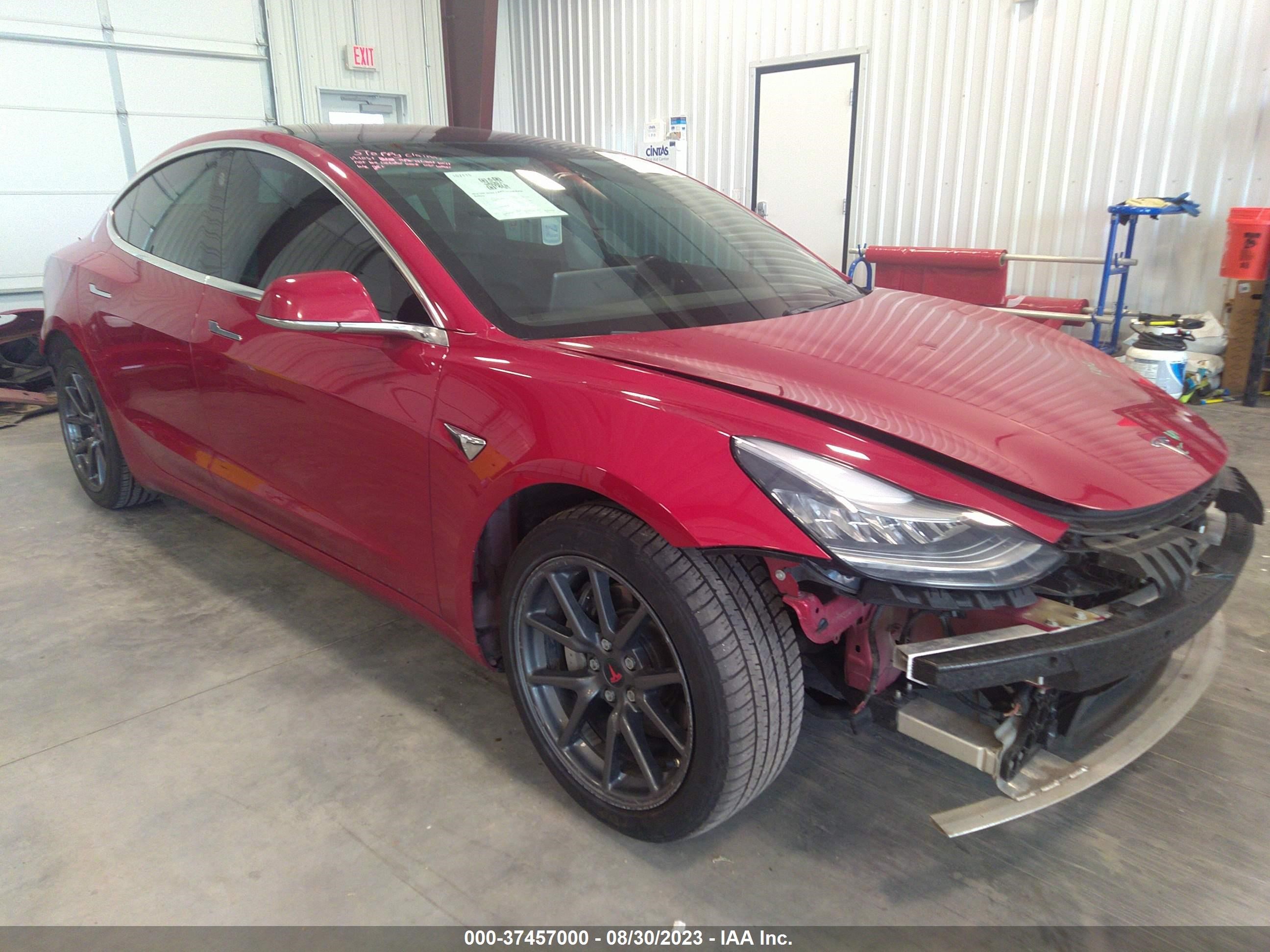 TESLA MODEL 3 2018 5yj3e1eb5jf129871