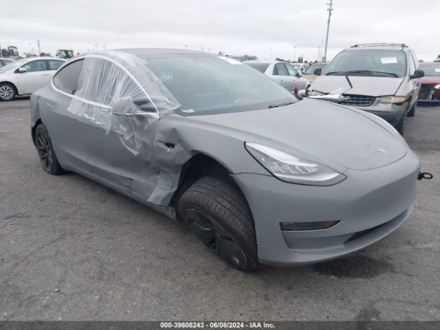 TESLA MODEL 3 2019 5yj3e1eb5kf496657