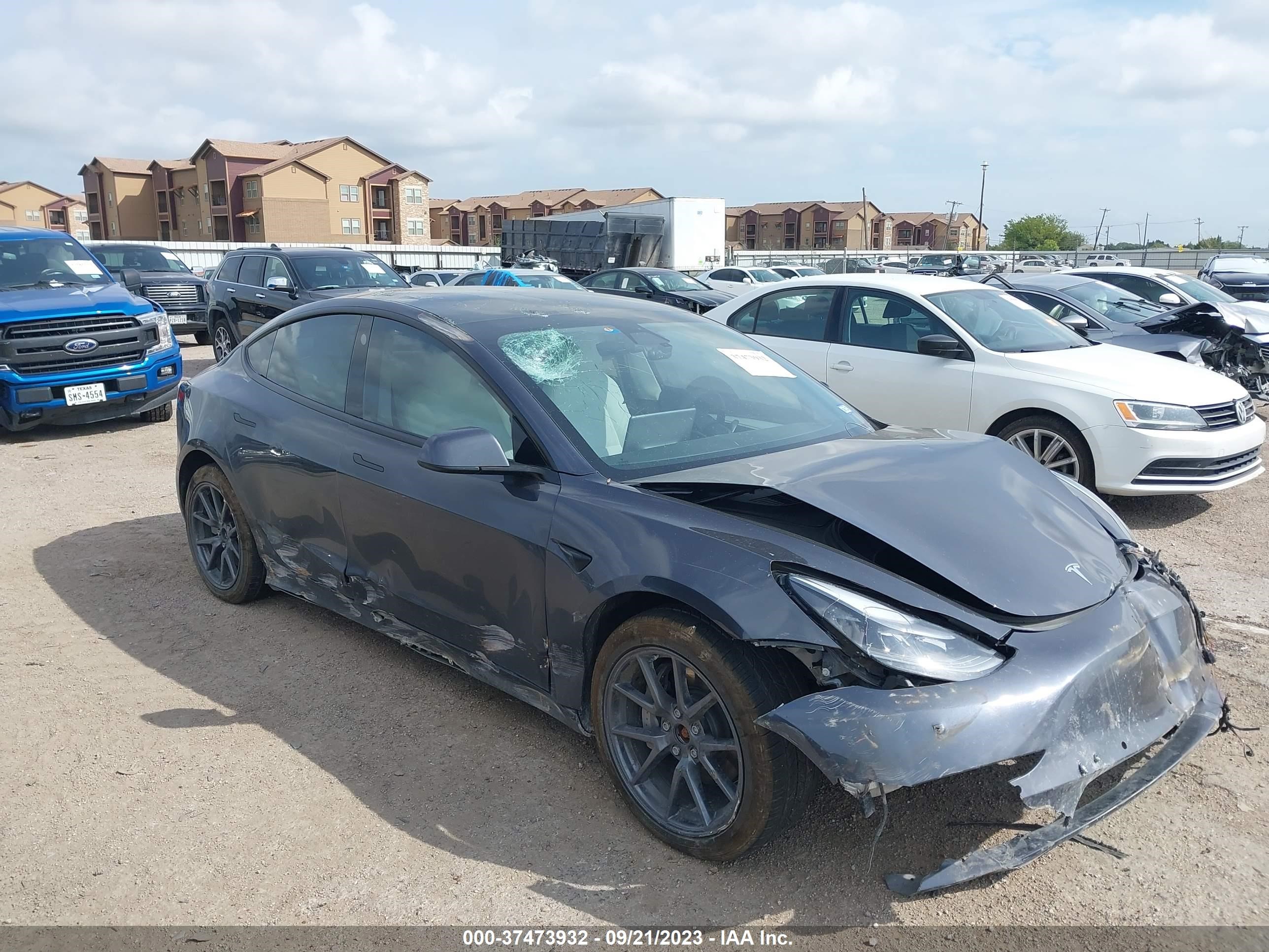 TESLA MODEL 3 2021 5yj3e1eb5mf037972