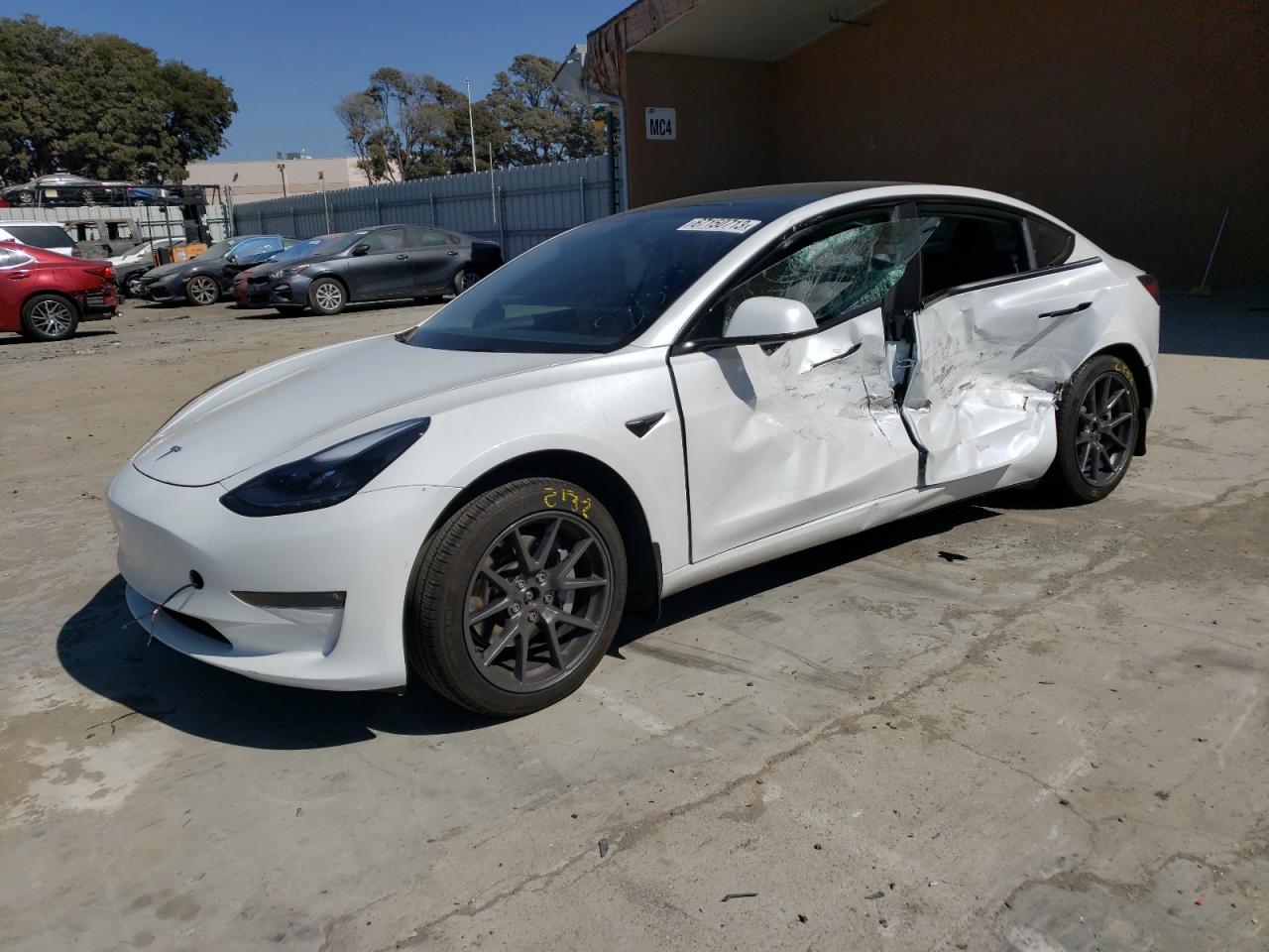 TESLA MODEL 3 2021 5yj3e1eb5nf122165