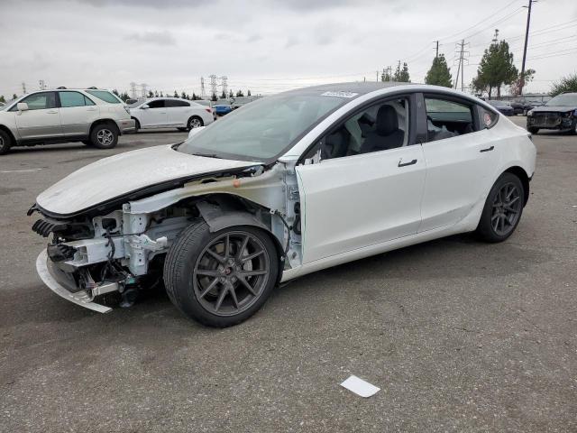 TESLA MODEL 3 2022 5yj3e1eb6nf212750