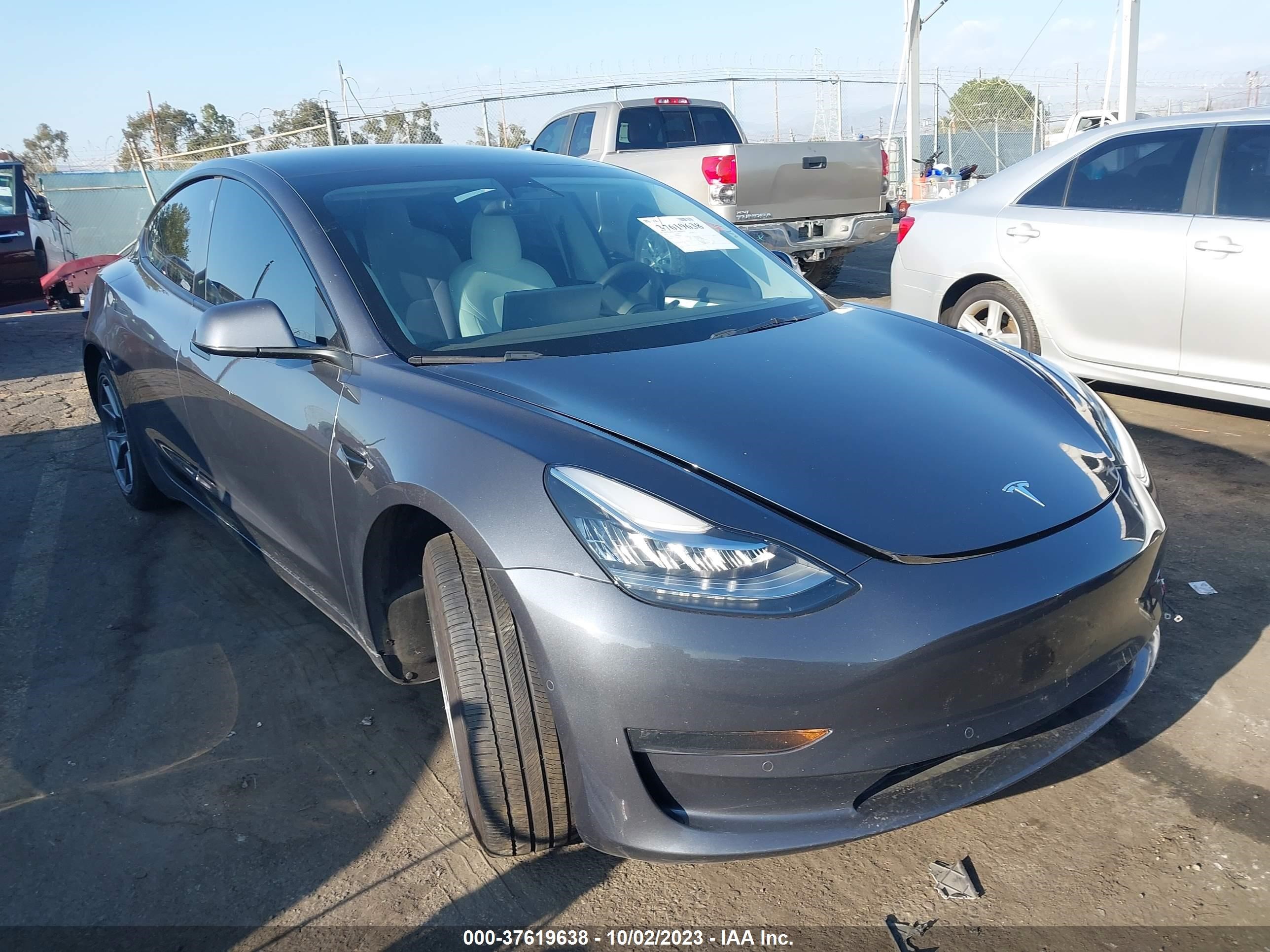 TESLA MODEL 3 2022 5yj3e1eb6nf261639