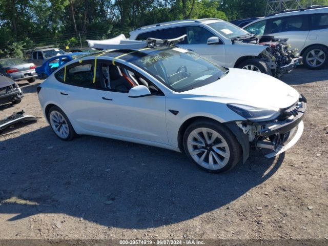 TESLA MODEL 3 2022 5yj3e1eb6nf272303