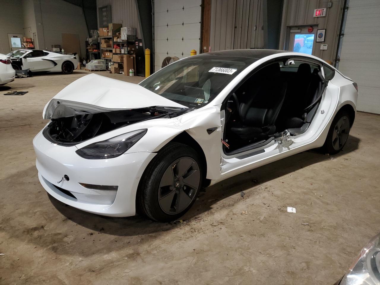 TESLA MODEL 3 2022 5yj3e1eb7nf274769