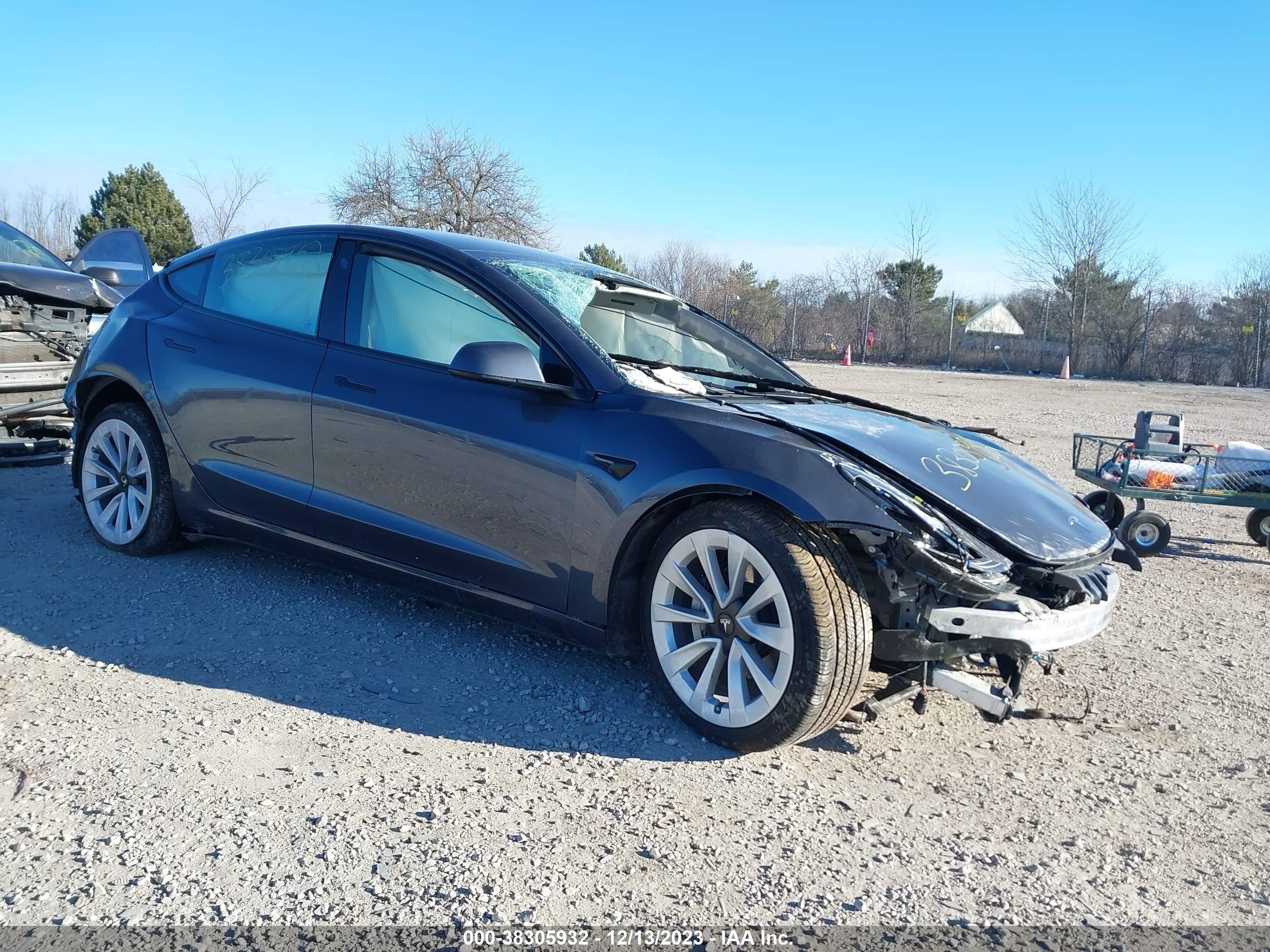 TESLA MODEL 3 2023 5yj3e1eb7pf633072