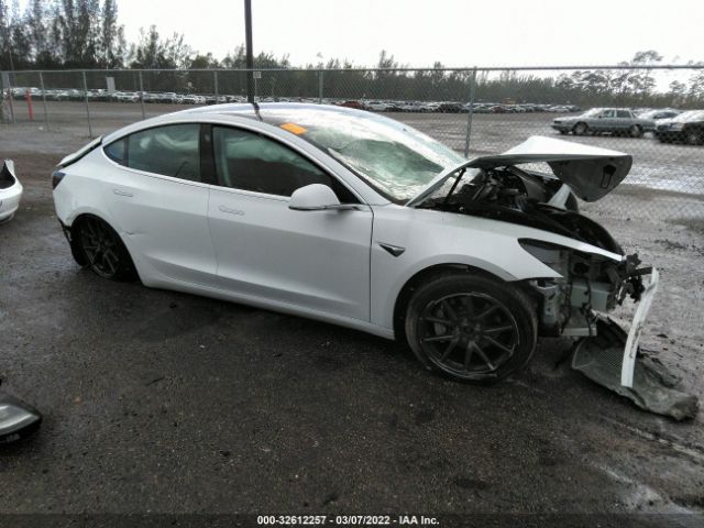 TESLA MODEL 3 2018 5yj3e1eb8jf066717