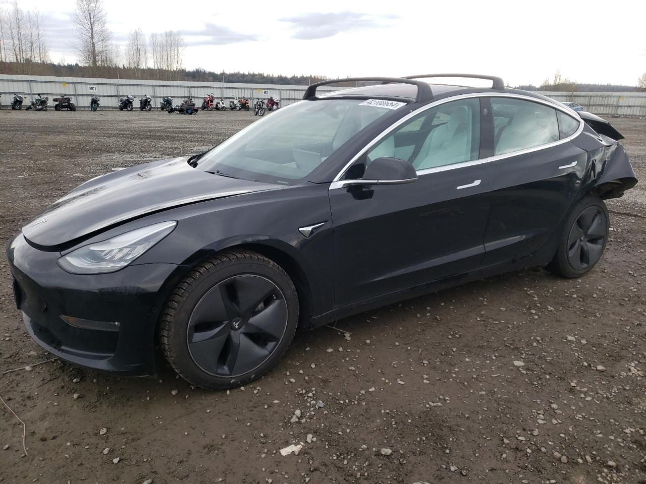 TESLA MODEL 3 2018 5yj3e1eb8jf148639