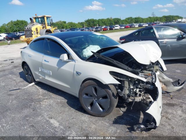 TESLA MODEL 3 2018 5yj3e1eb8jf181947