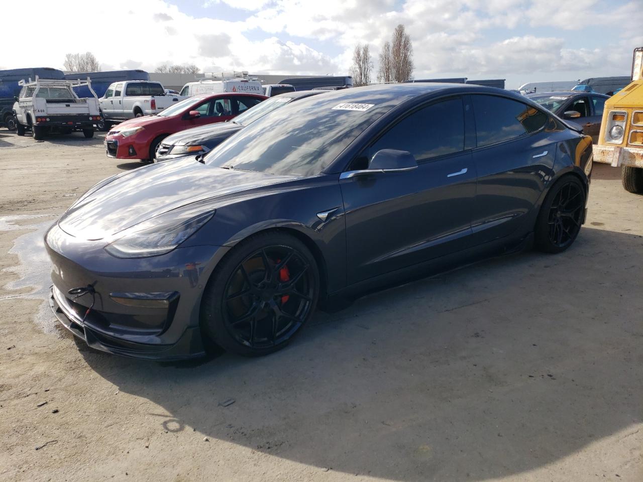 TESLA MODEL 3 2019 5yj3e1eb8kf513869