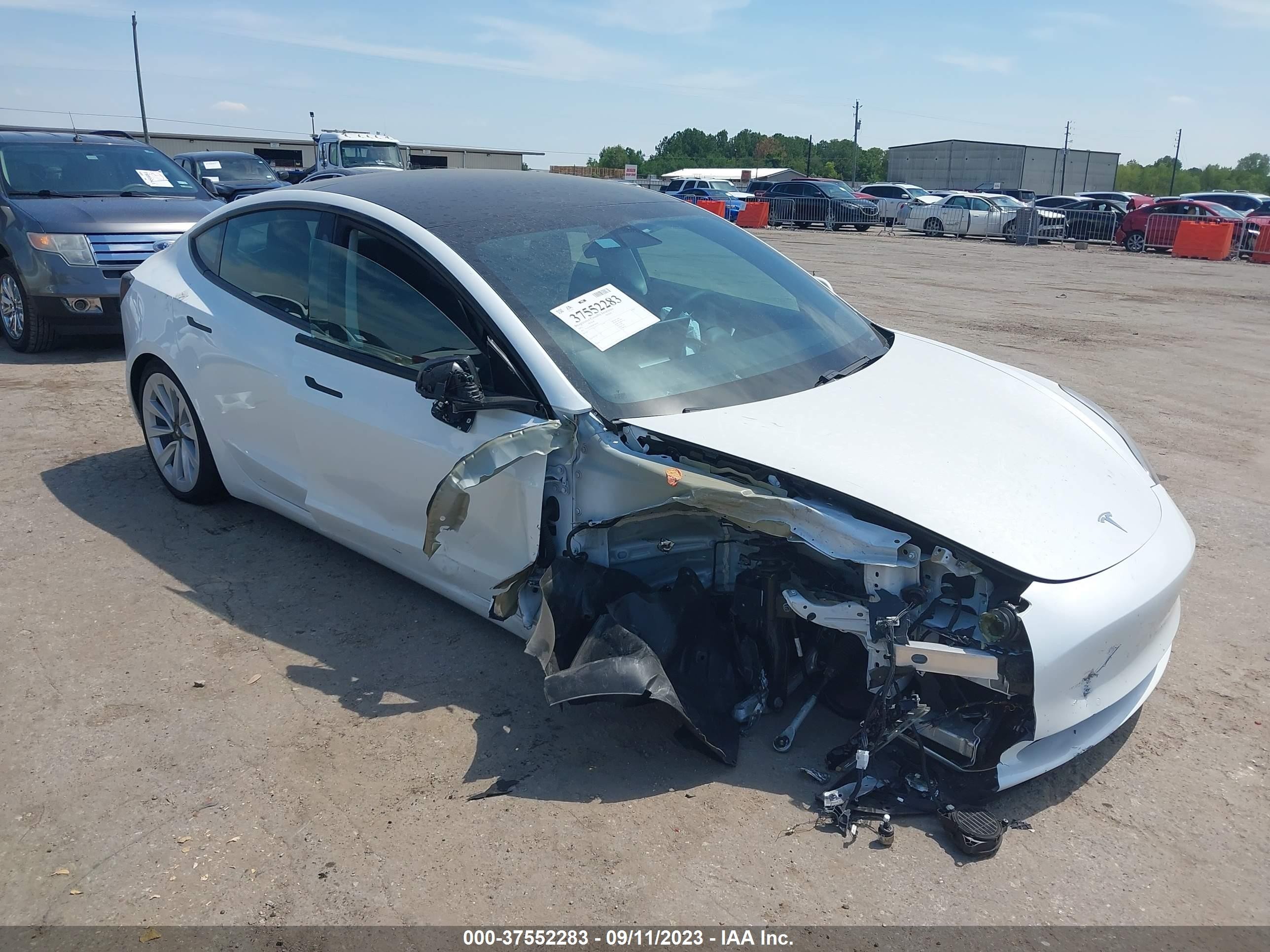 TESLA MODEL 3 2021 5yj3e1eb8mf044382