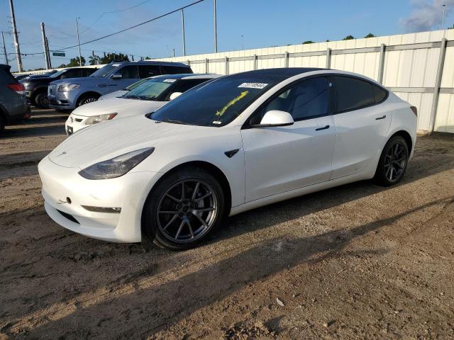 TESLA MODEL 3 2022 5yj3e1eb8nf101584