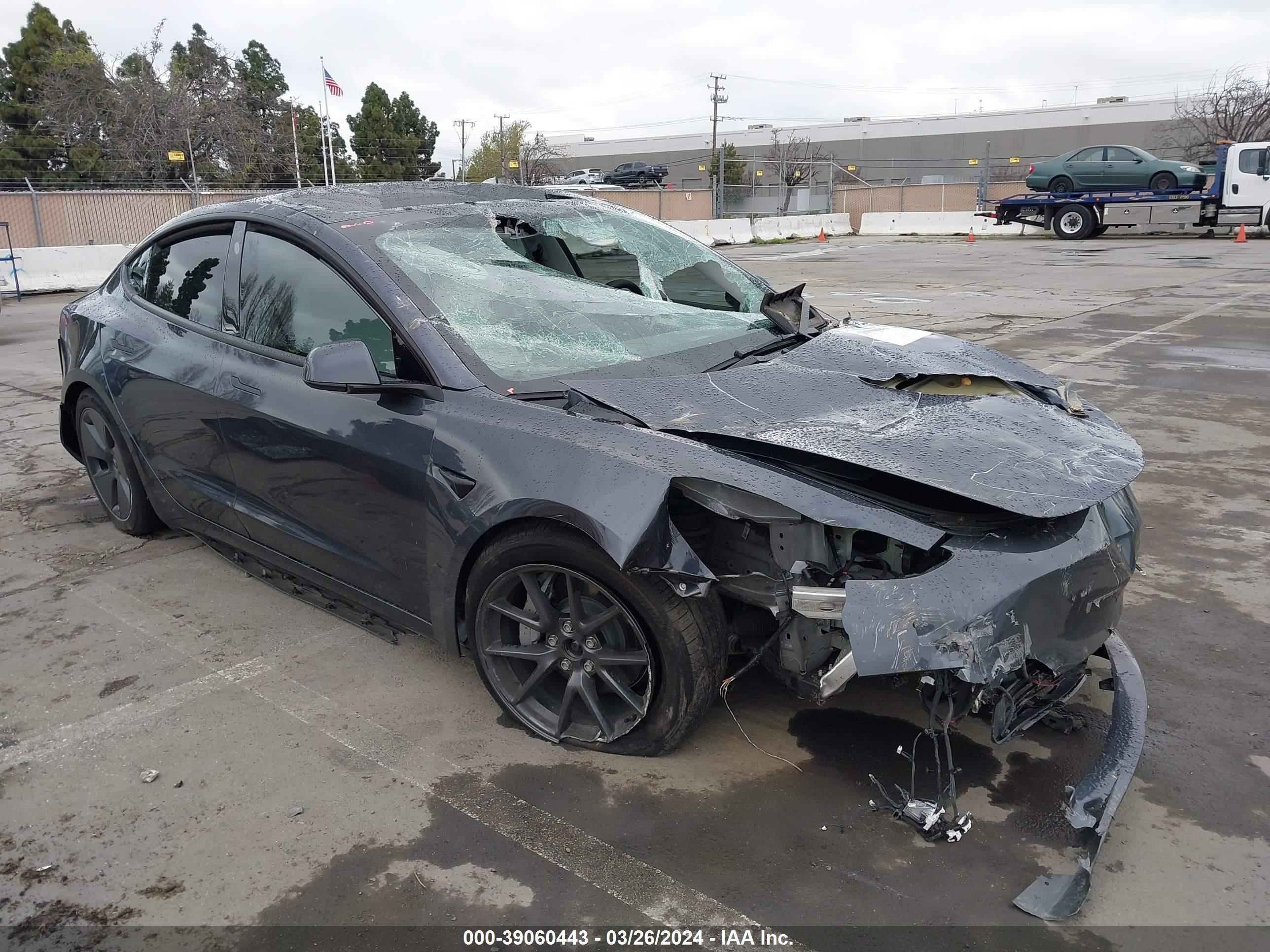 TESLA MODEL 3 2023 5yj3e1eb8pf704666