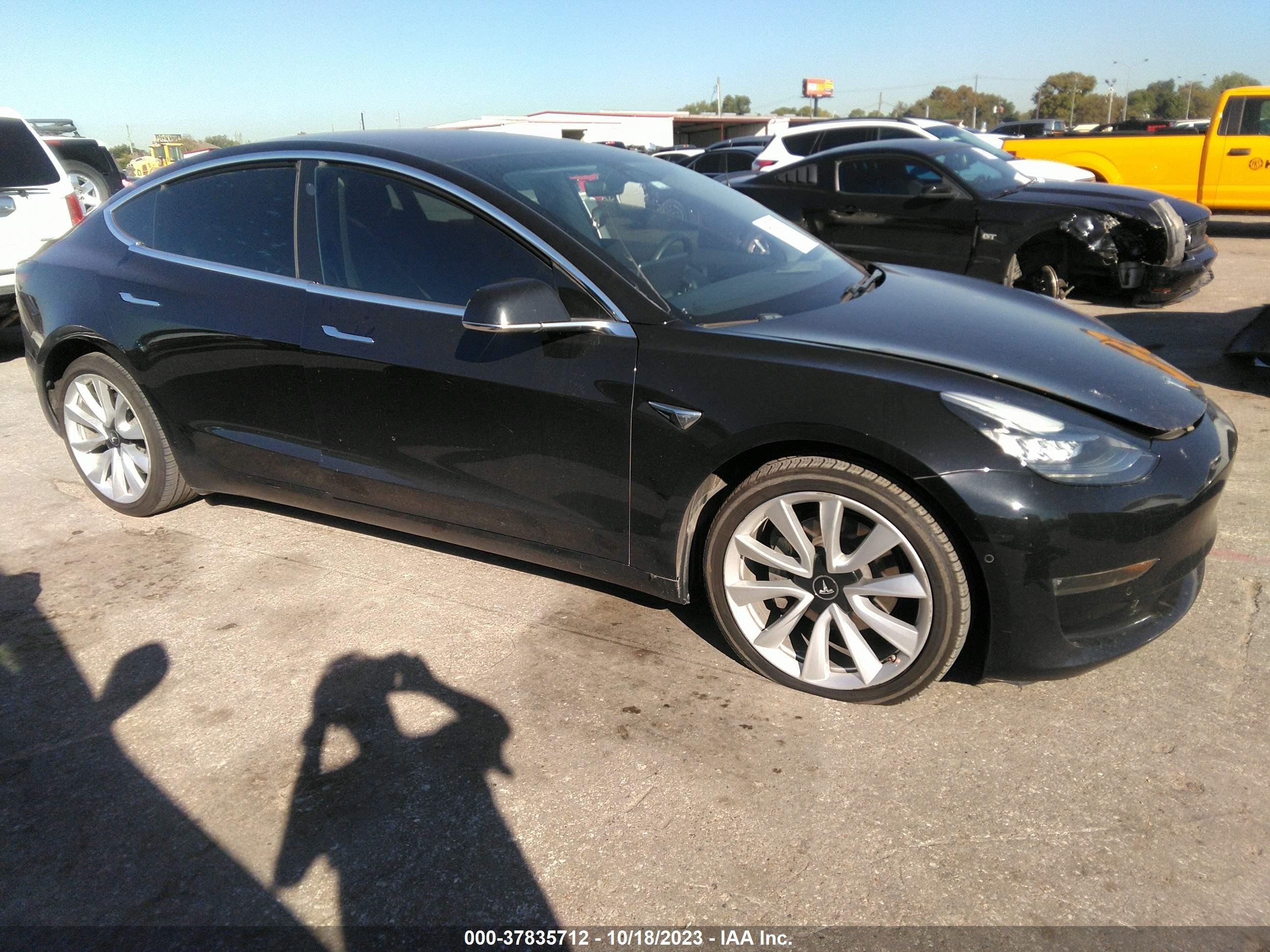 TESLA MODEL 3 2018 5yj3e1eb9jf071375