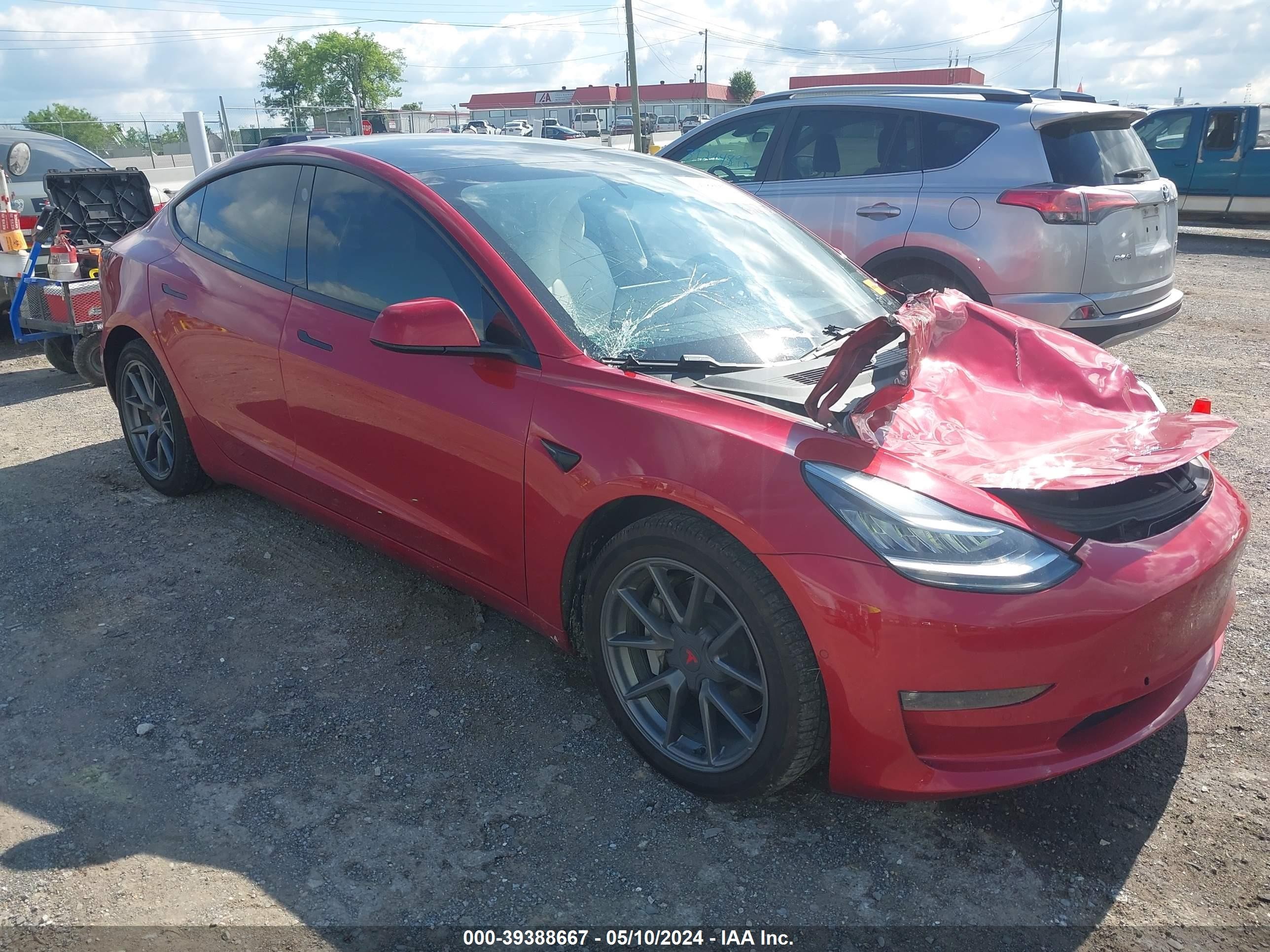 TESLA MODEL 3 2021 5yj3e1eb9mf860212