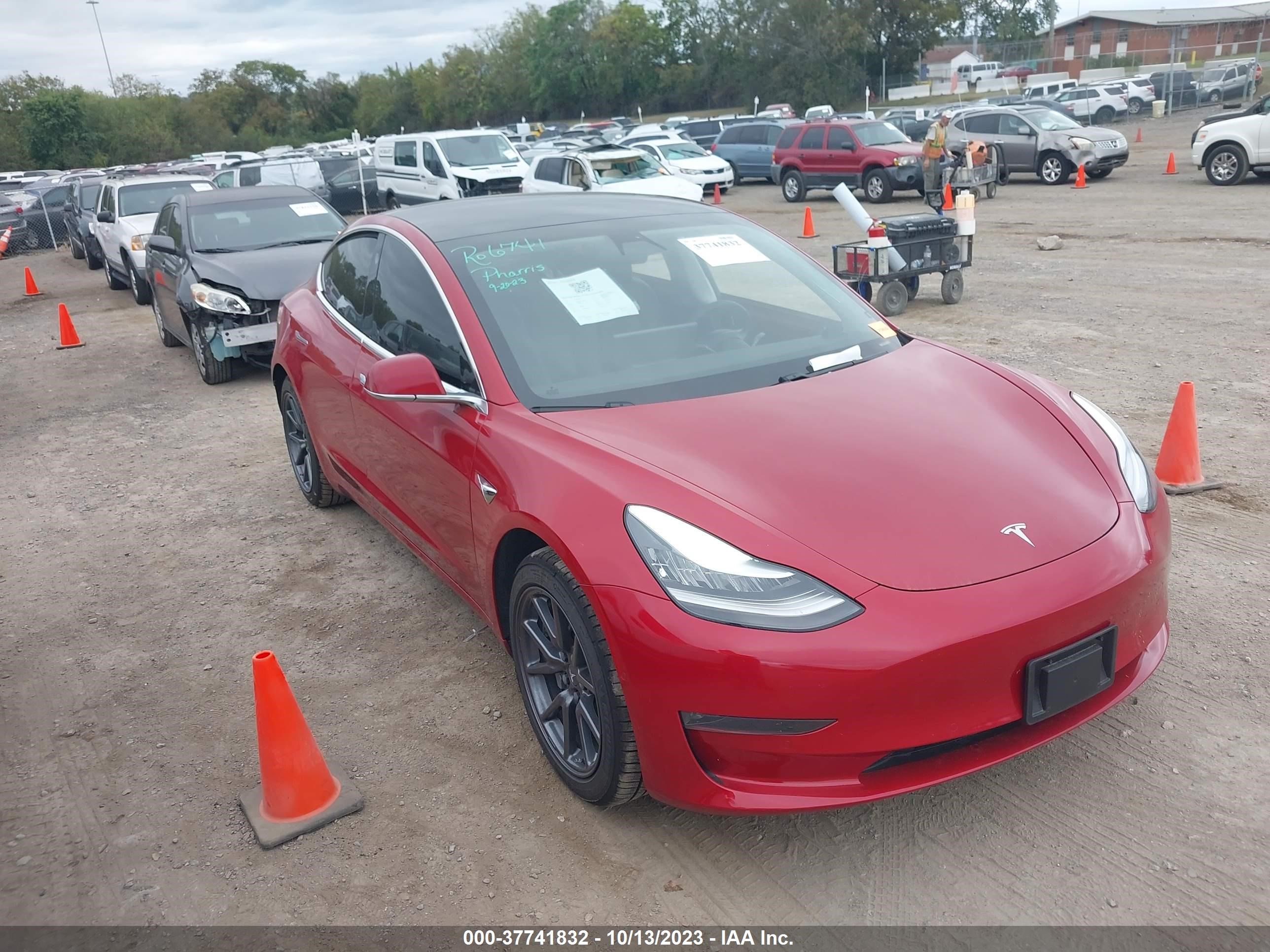 TESLA MODEL 3 2020 5yj3e1ec1lf586415