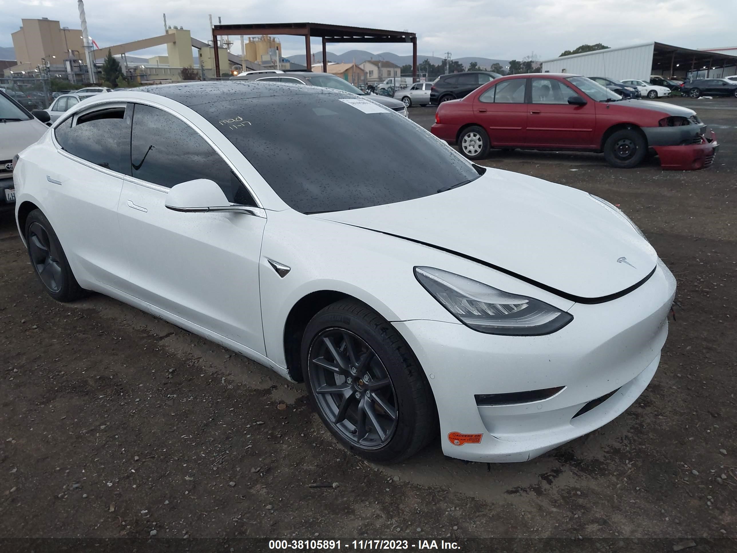 TESLA MODEL 3 2020 5yj3e1ec1lf627500