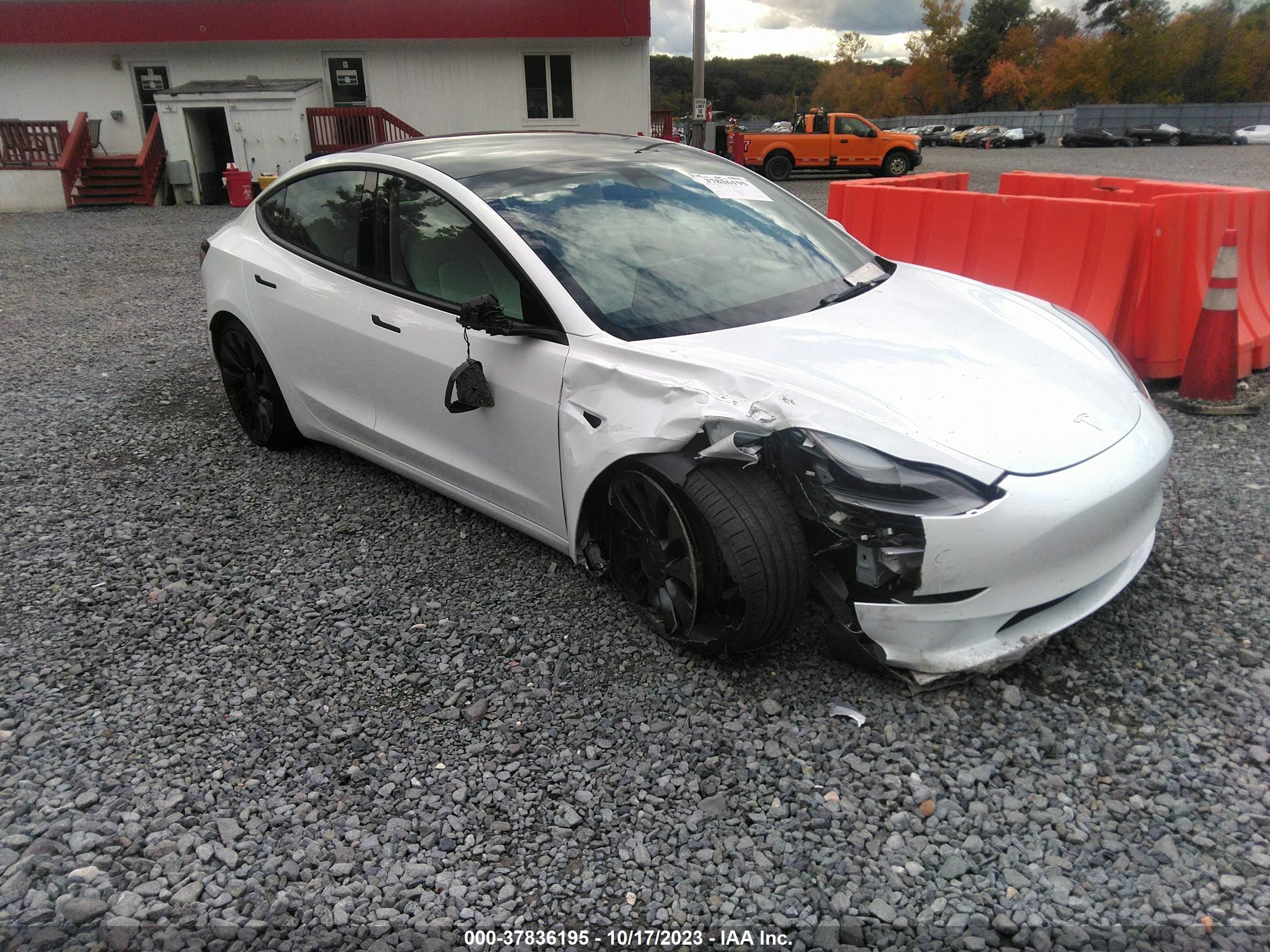 TESLA MODEL 3 2023 5yj3e1ec2pf504505