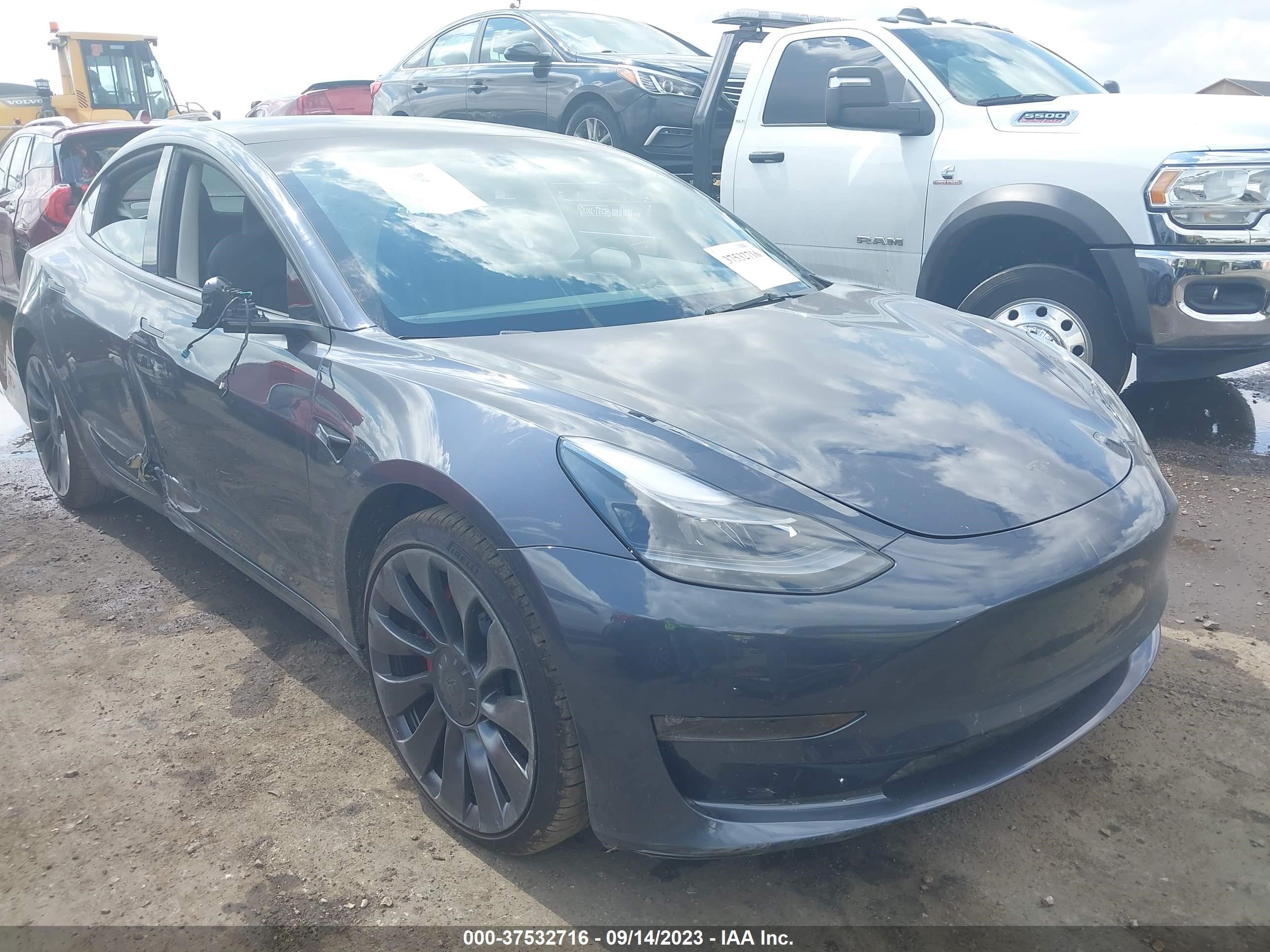 TESLA MODEL 3 2023 5yj3e1ec5pf551740