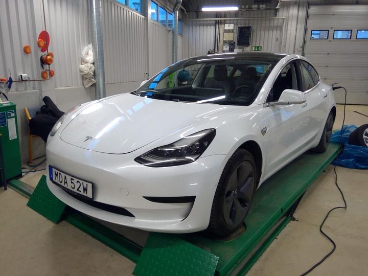 TESLA MODEL 3 2019 5yj3e7ea0kf489321