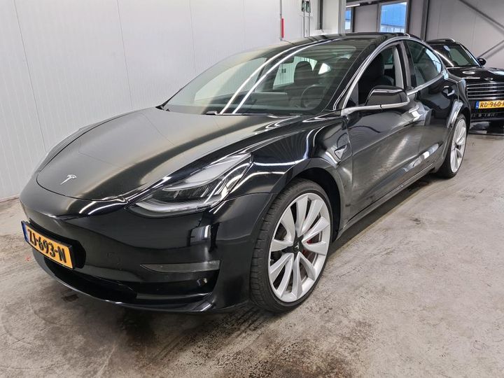 TESLA 3 2019 5yj3e7eb3kf241136