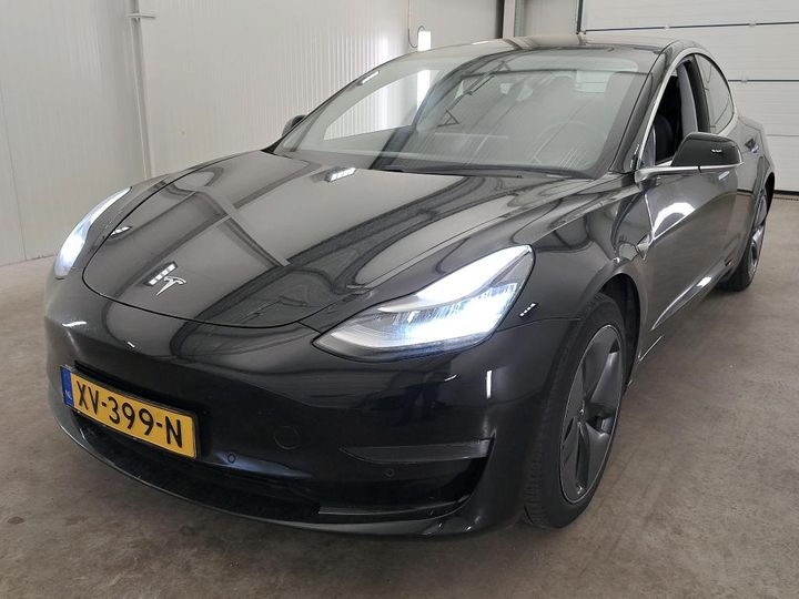 TESLA MODEL 2019 5yj3e7eb3kf242884