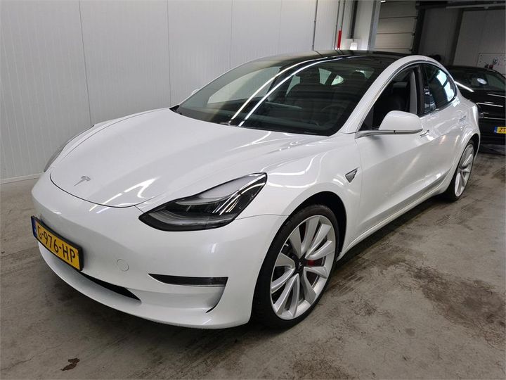 TESLA 3 2019 5yj3e7eb3kf516889