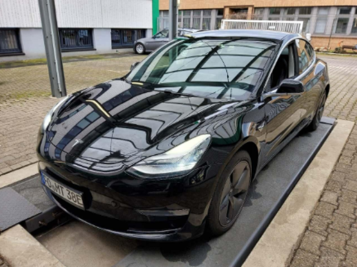 TESLA MODEL 3 2020 5yj3e7eb3lf604648