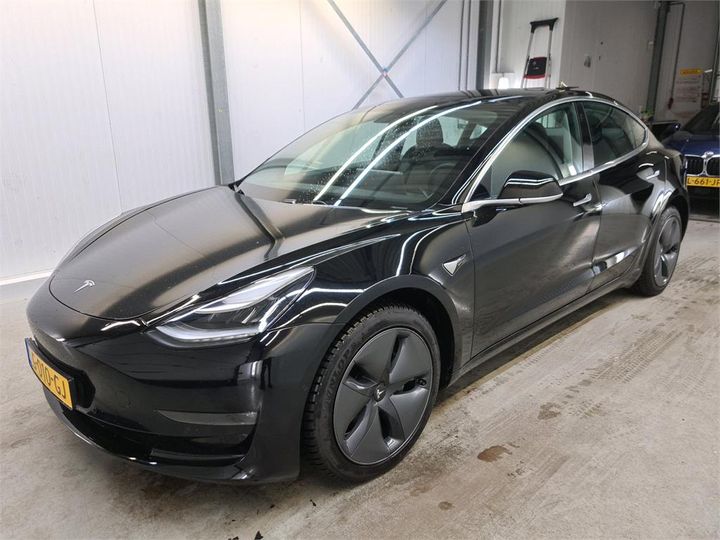 TESLA 3 2019 5yj3e7eb4kf460137