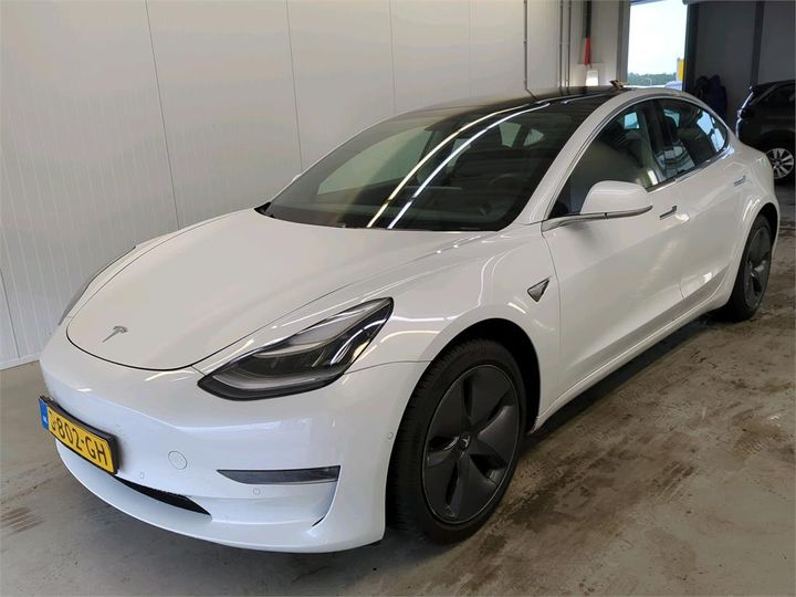 TESLA 3 2019 5yj3e7eb4kf467699