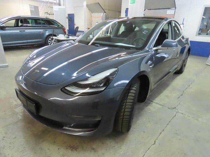 TESLA MODEL 2020 5yj3e7eb4lf674109