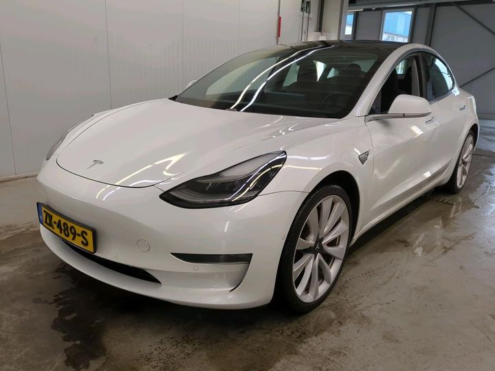 TESLA 3 2019 5yj3e7eb5kf384105