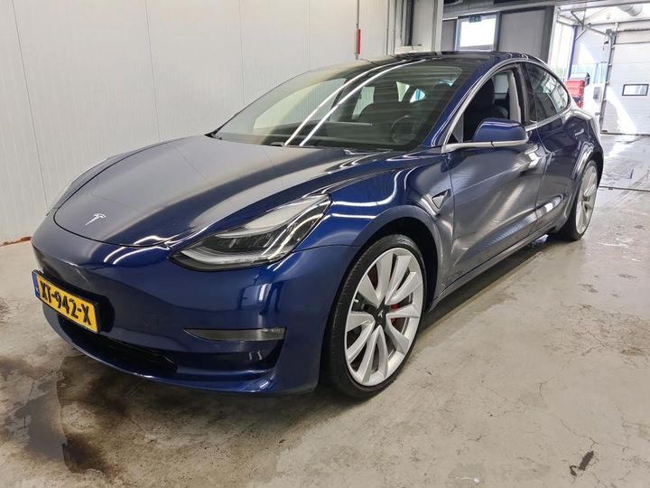 TESLA 3 2019 5yj3e7eb6kf208082