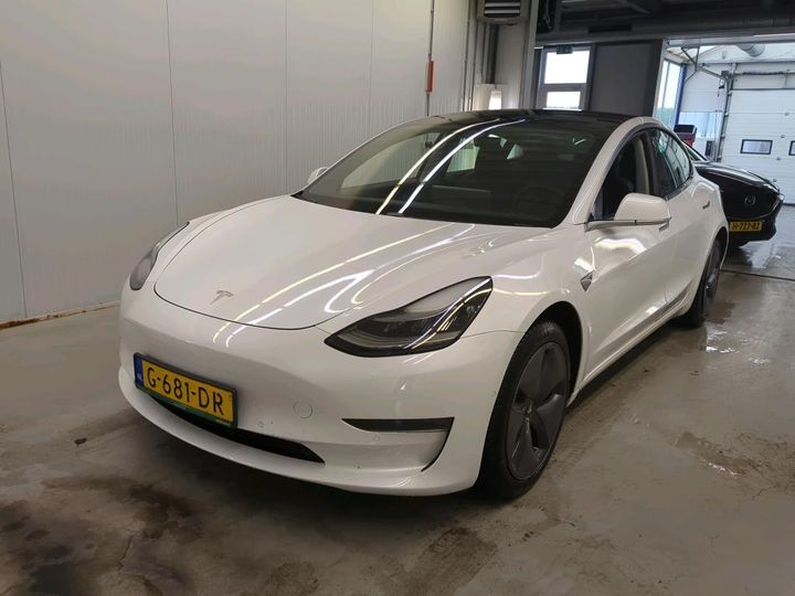 TESLA 3 2019 5yj3e7eb6kf465646