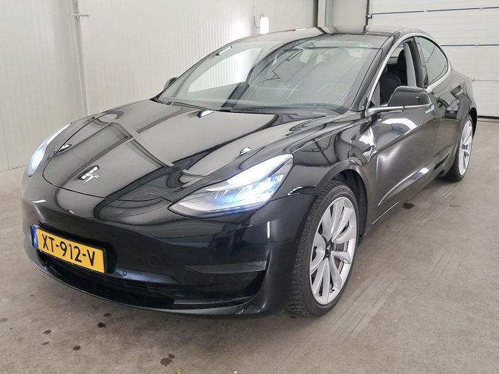 TESLA MODEL 2019 5yj3e7eb8kf241844