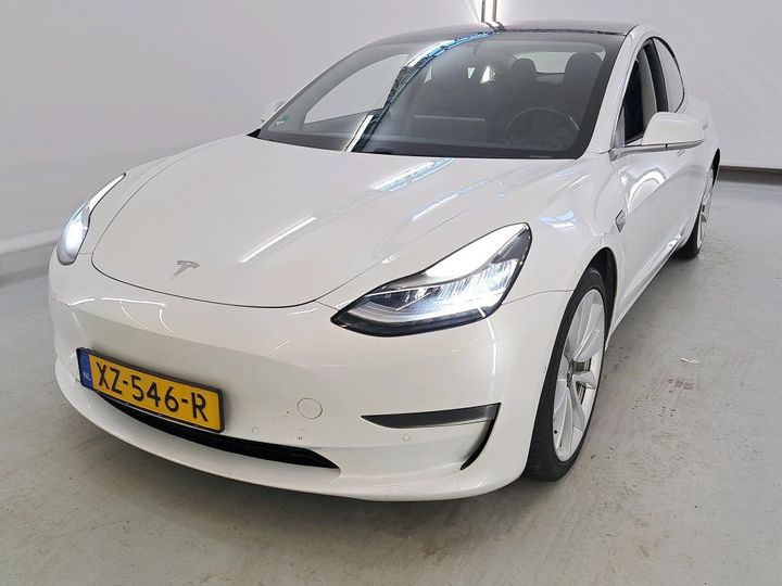 TESLA MODEL 2019 5yj3e7eb8kf262158