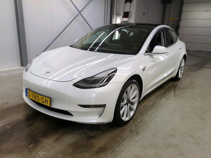 TESLA 3 2019 5yj3e7eb9kf335408