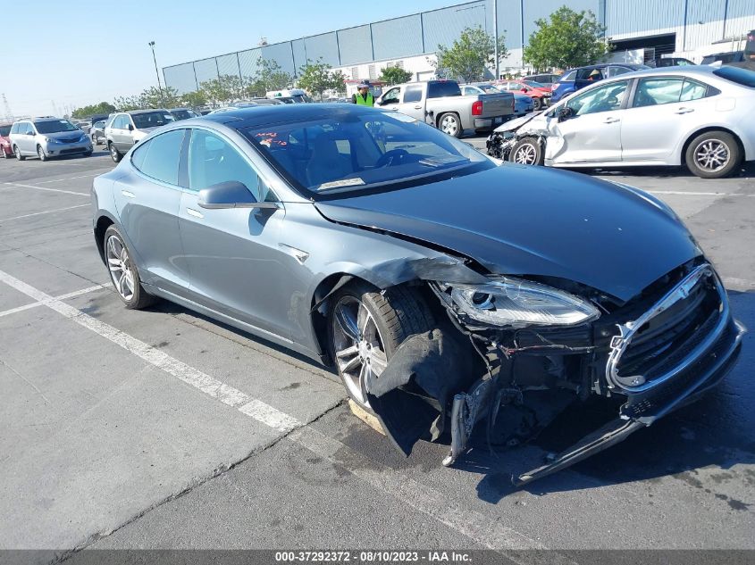 TESLA MODEL S 2013 5yjsa1cg7dfp09245