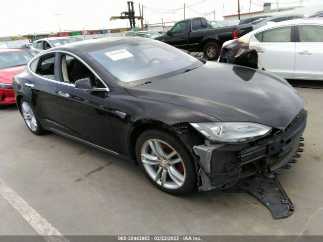 TESLA MODEL S 2013 5yjsa1cg8dfp15586