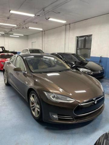 TESLA MODEL S 2013 5yjsa1cg8dfp26507