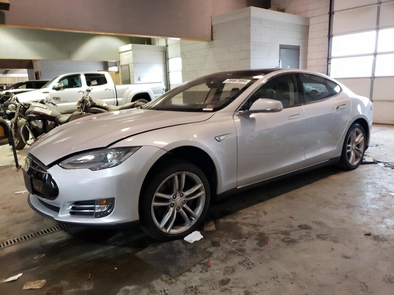 TESLA MODEL S 2013 5yjsa1cn3dfp13694