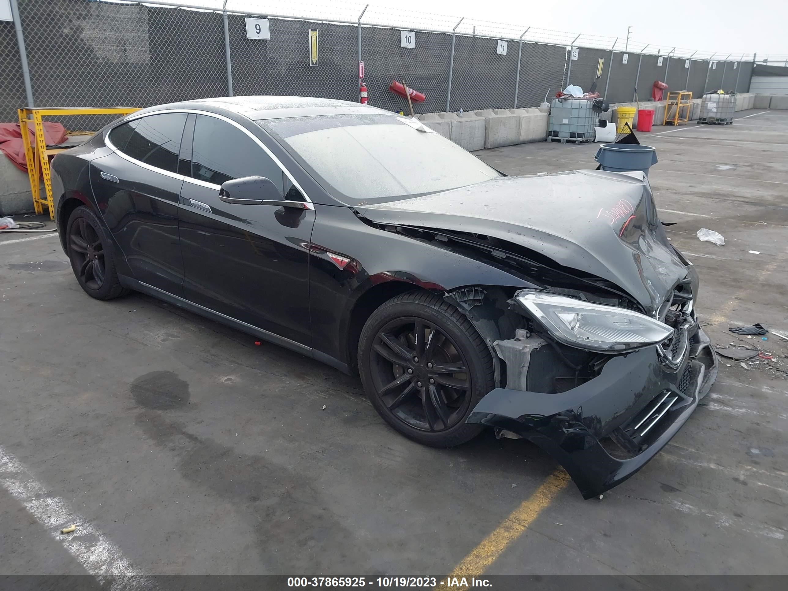 TESLA MODEL S 2013 5yjsa1cn6dfp15794