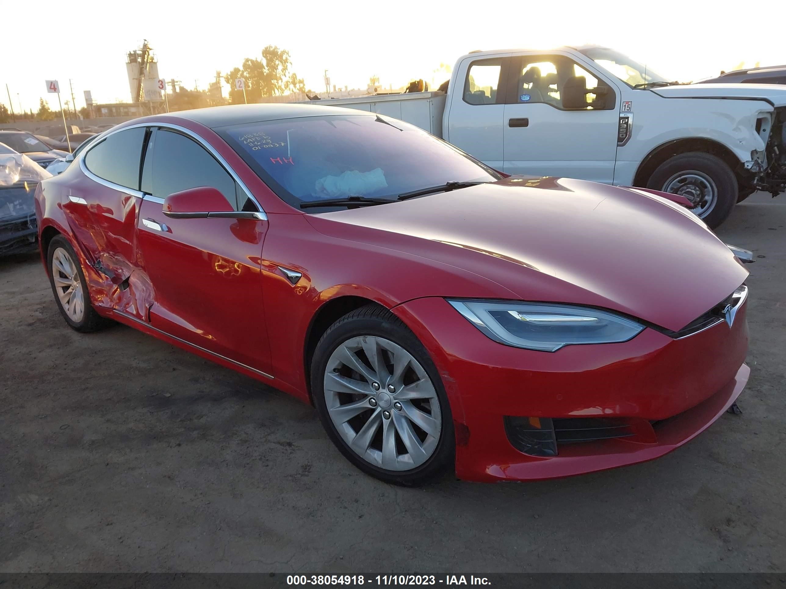 TESLA MODEL S 2017 5yjsa1e11hf207068