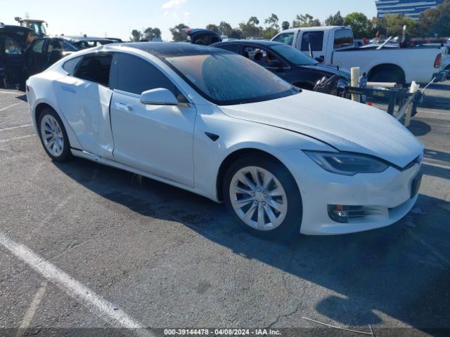 TESLA MODEL S 2017 5yjsa1e12hf208651