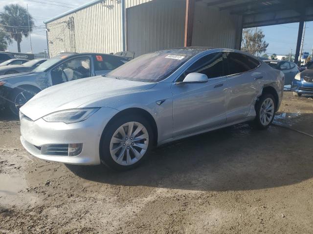 TESLA MODEL S 2017 5yjsa1e13hf225958