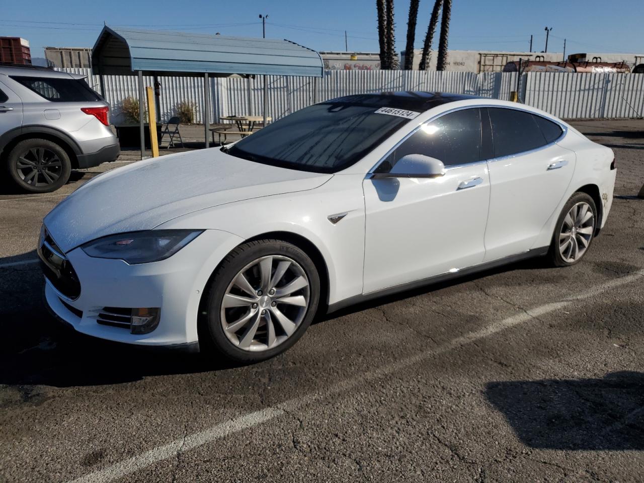 TESLA MODEL S 2015 5yjsa1e17ff109580