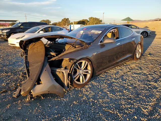 TESLA MODEL S 2015 5yjsa1e17ff118585