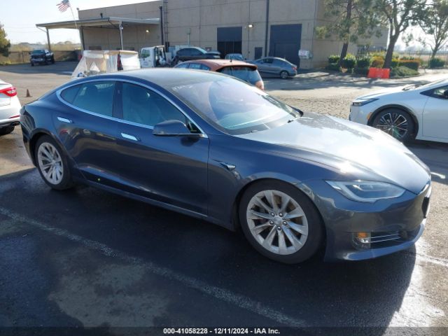 TESLA MODEL S 2017 5yjsa1e17hf221525