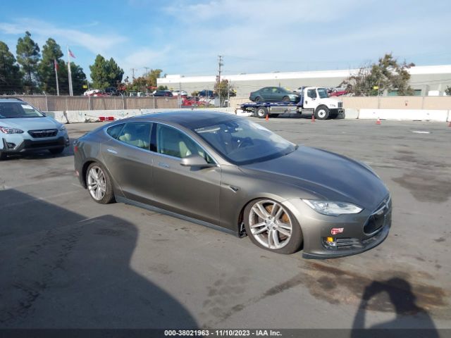 TESLA MODEL S 2015 5yjsa1e20ff106948