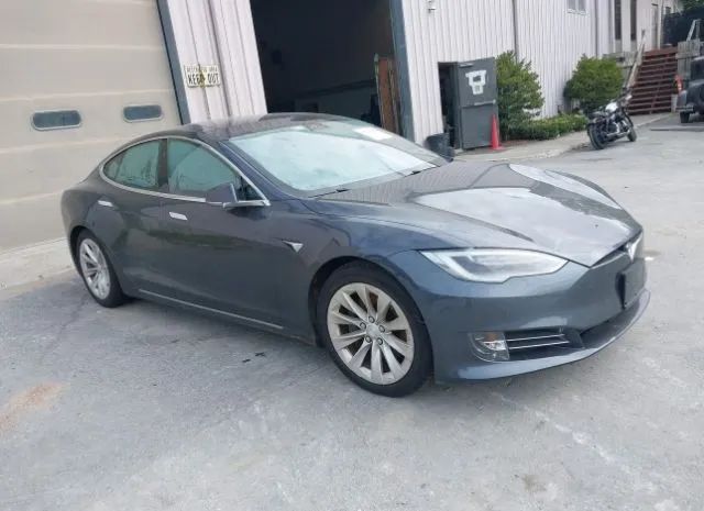 TESLA MODEL S 2018 5yjsa1e20jf266434